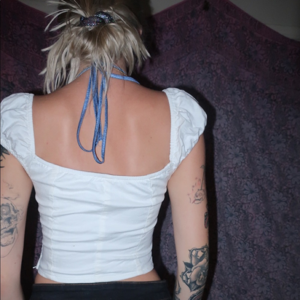 I am Gia crop top - Picture 3 of 4